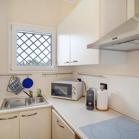 Apartman Trilocale Con Piscina Vista Mare