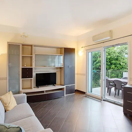 Trilocale Con Piscina Vista Mare Apartman Diano Castello