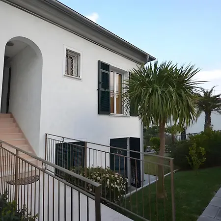 Apartment Trilocale Con Piscina Vista Mare *