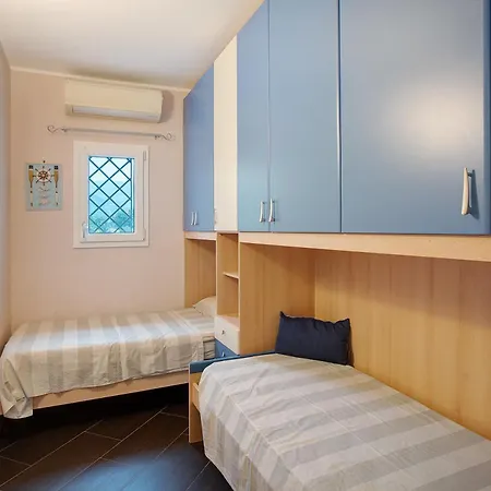 Trilocale Con Piscina Vista Mare